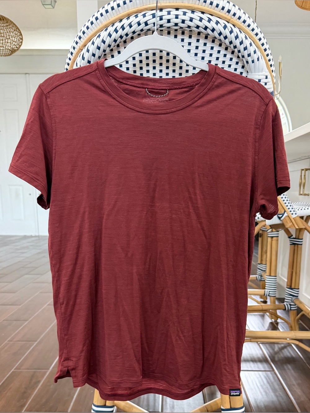 Patagonia Women's Capilene Cool Merino Blend Shirt Red Shirt Size L Base Layer